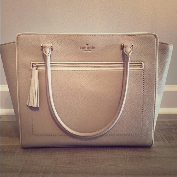 kate spade Handbags - ♠️Kate Spade Chester street Allyn leather tote♠️